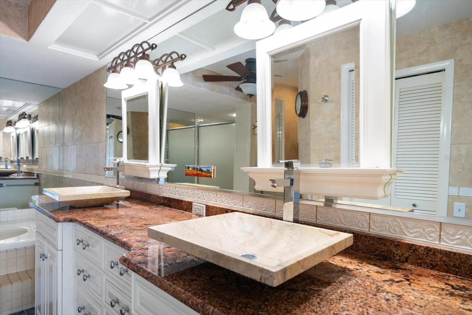 75 PELICAN PL