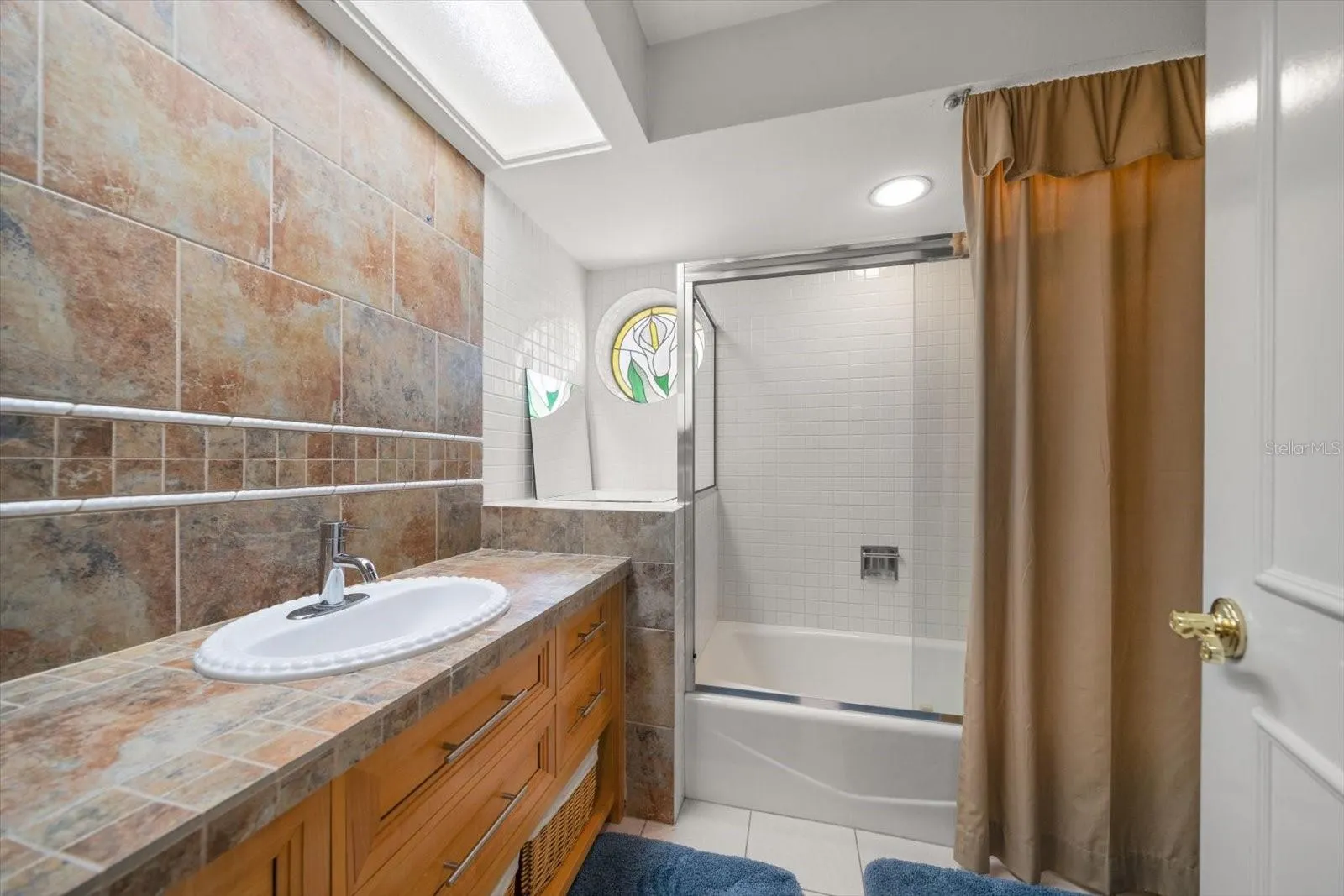 75 PELICAN PL