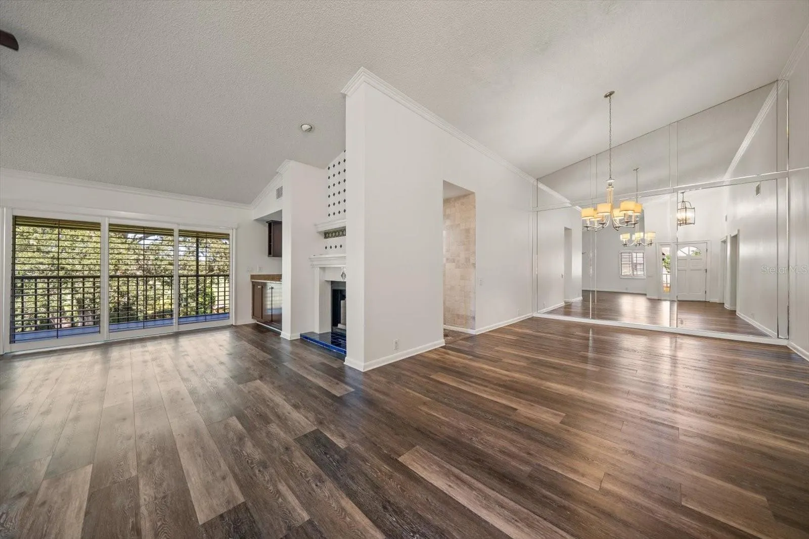 75 PELICAN PL