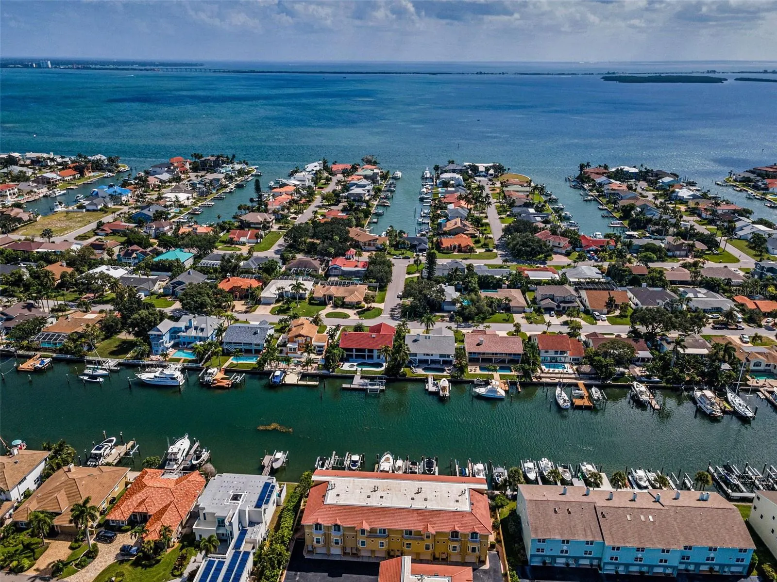 1063 PINELLAS BAYWAY S