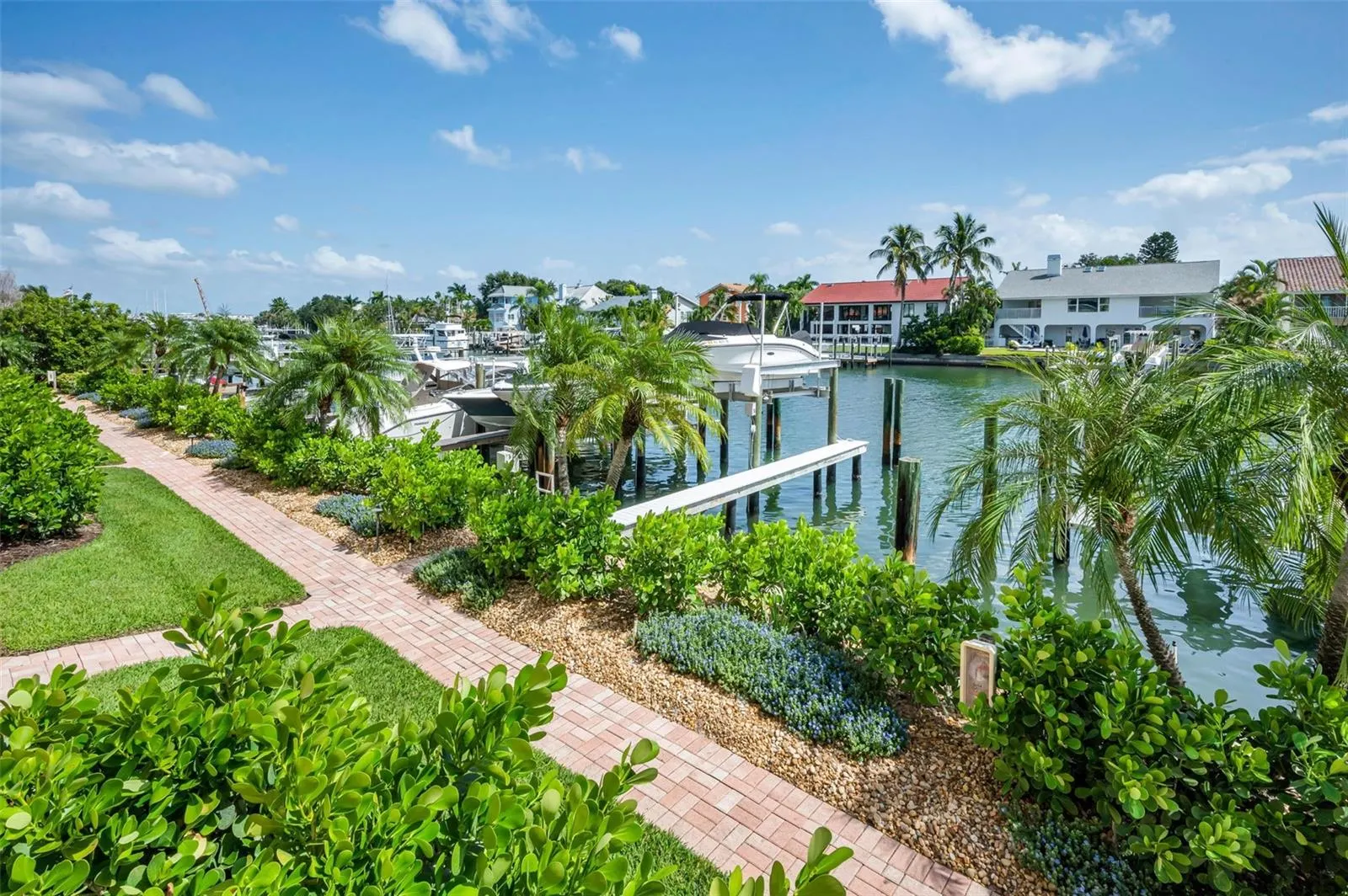1063 PINELLAS BAYWAY S