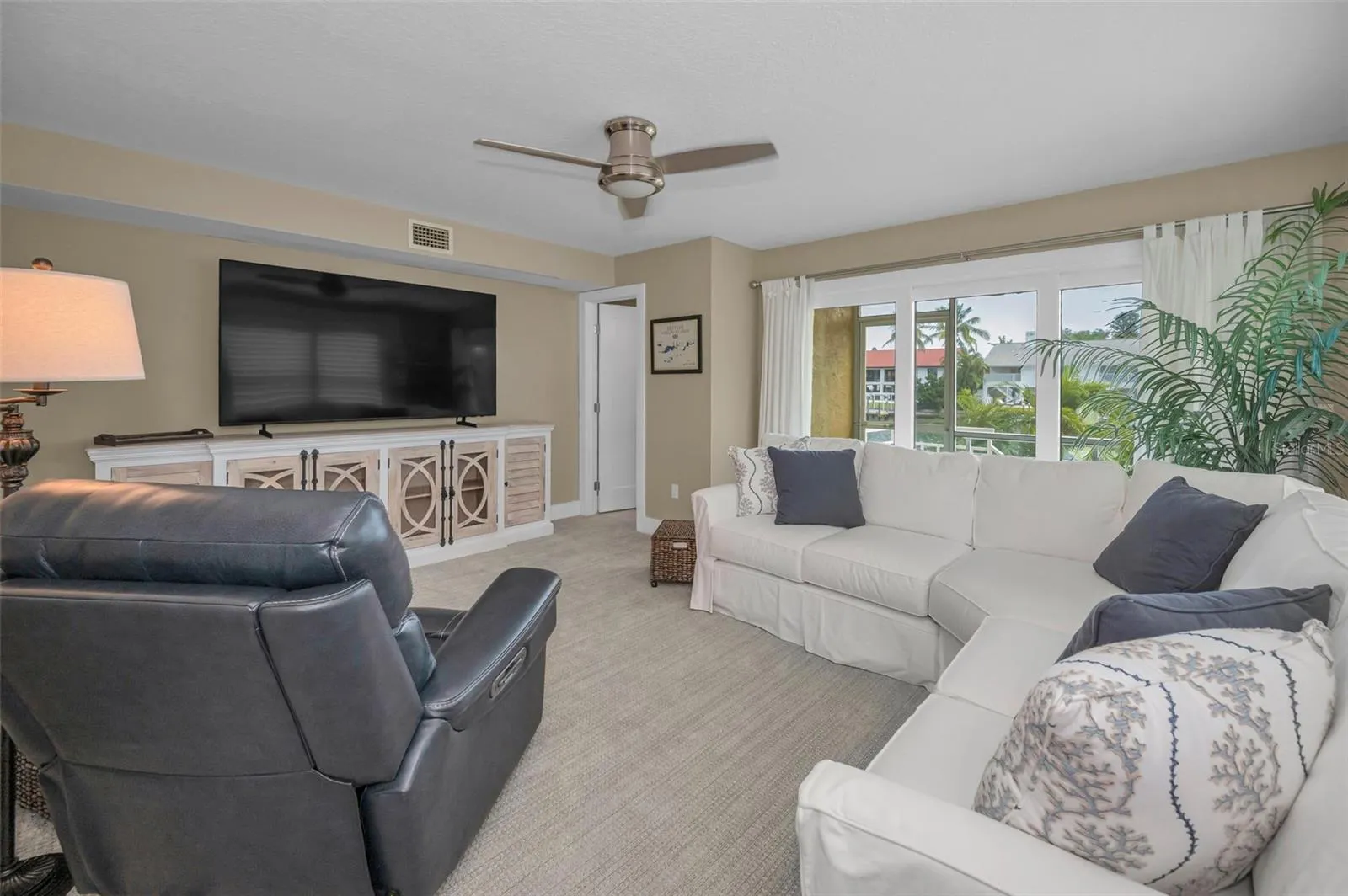 1063 PINELLAS BAYWAY S