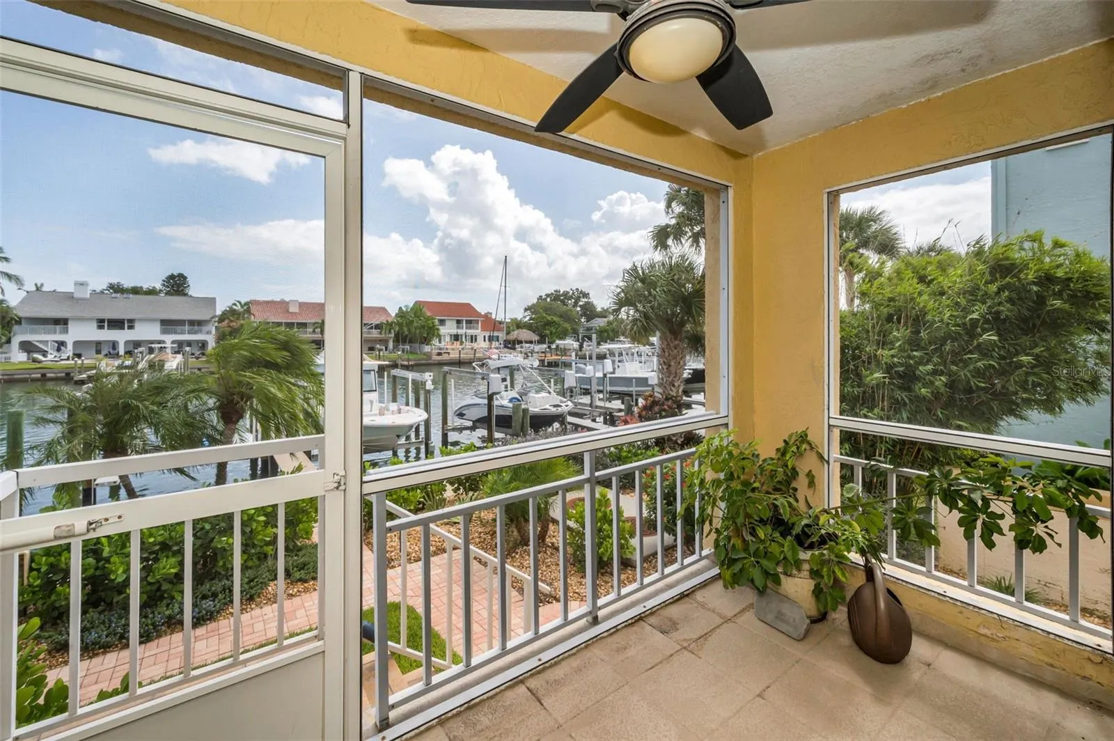 1063 PINELLAS BAYWAY S