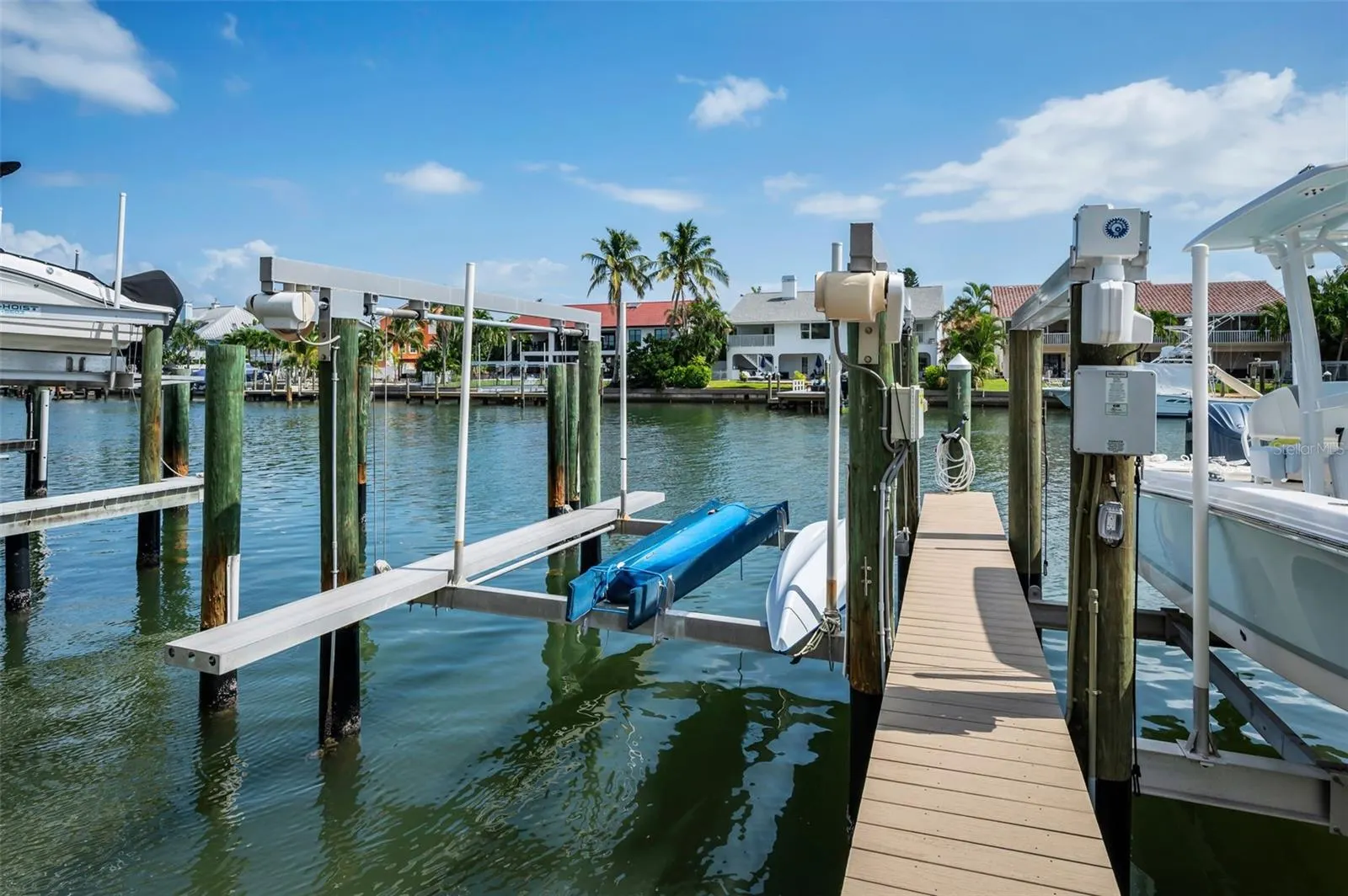 1063 PINELLAS BAYWAY S