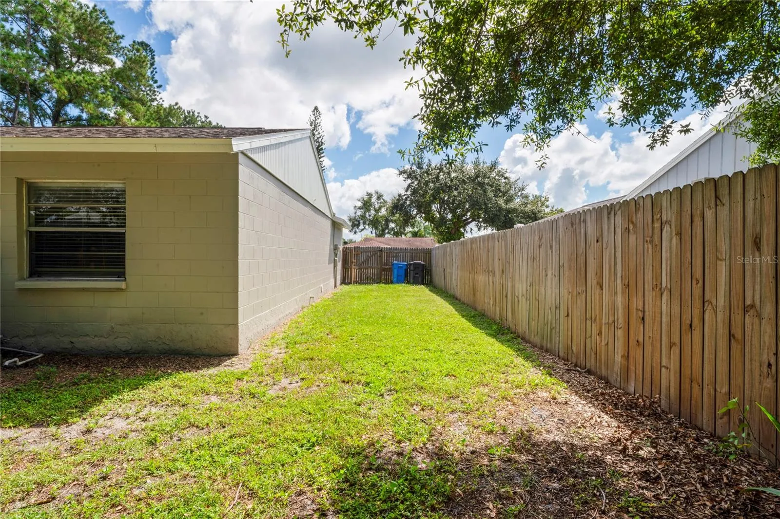 4932 HI VISTA CIR
