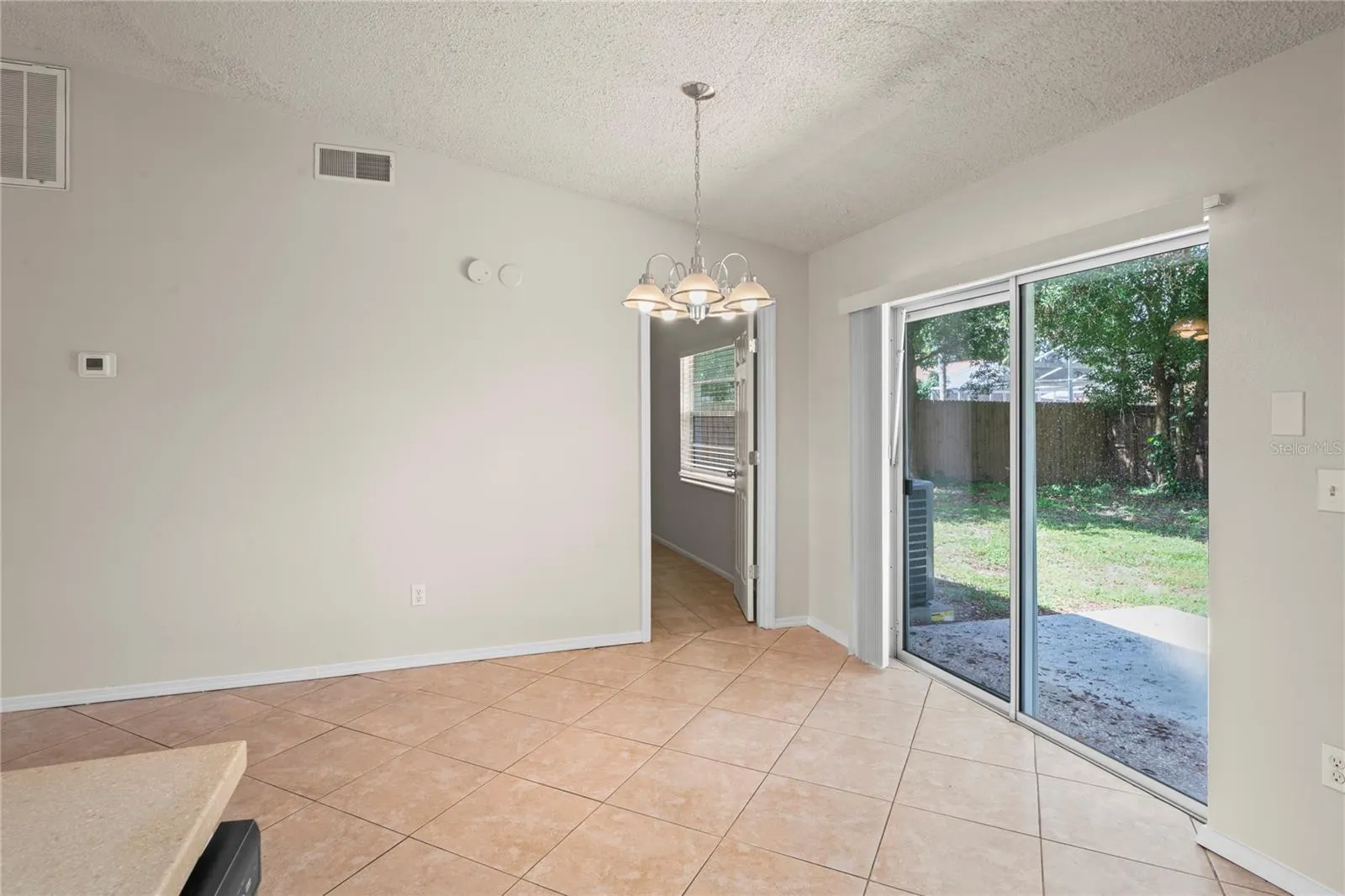4932 HI VISTA CIR