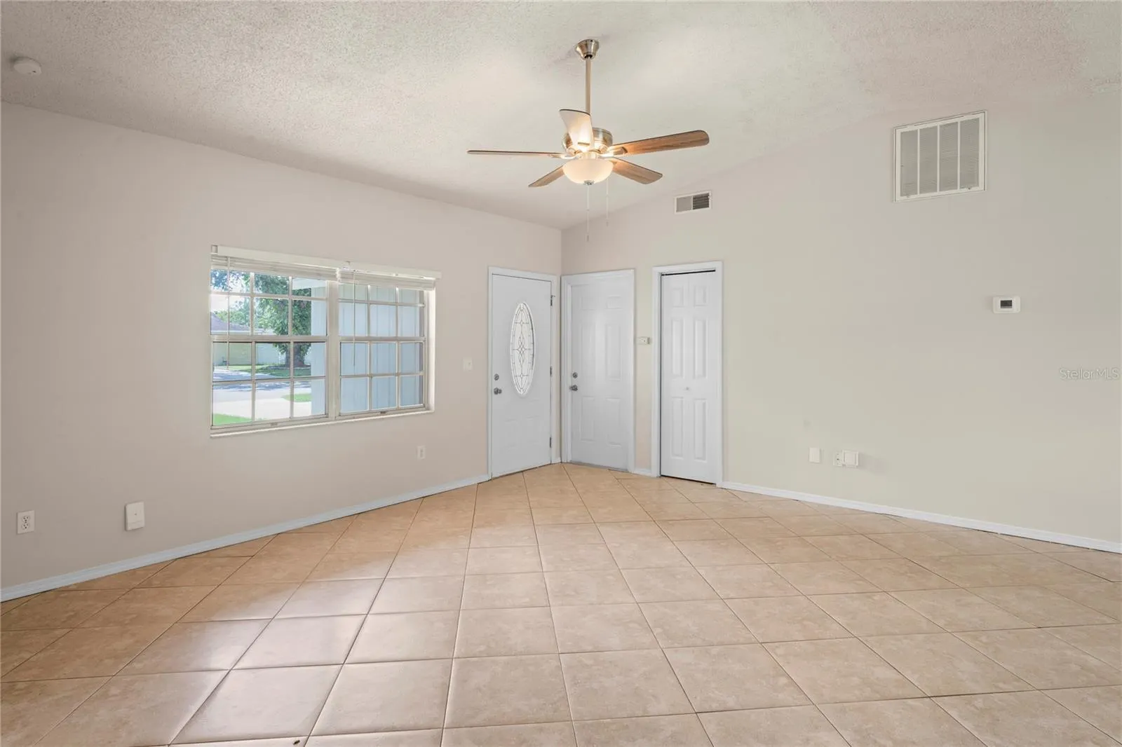 4932 HI VISTA CIR