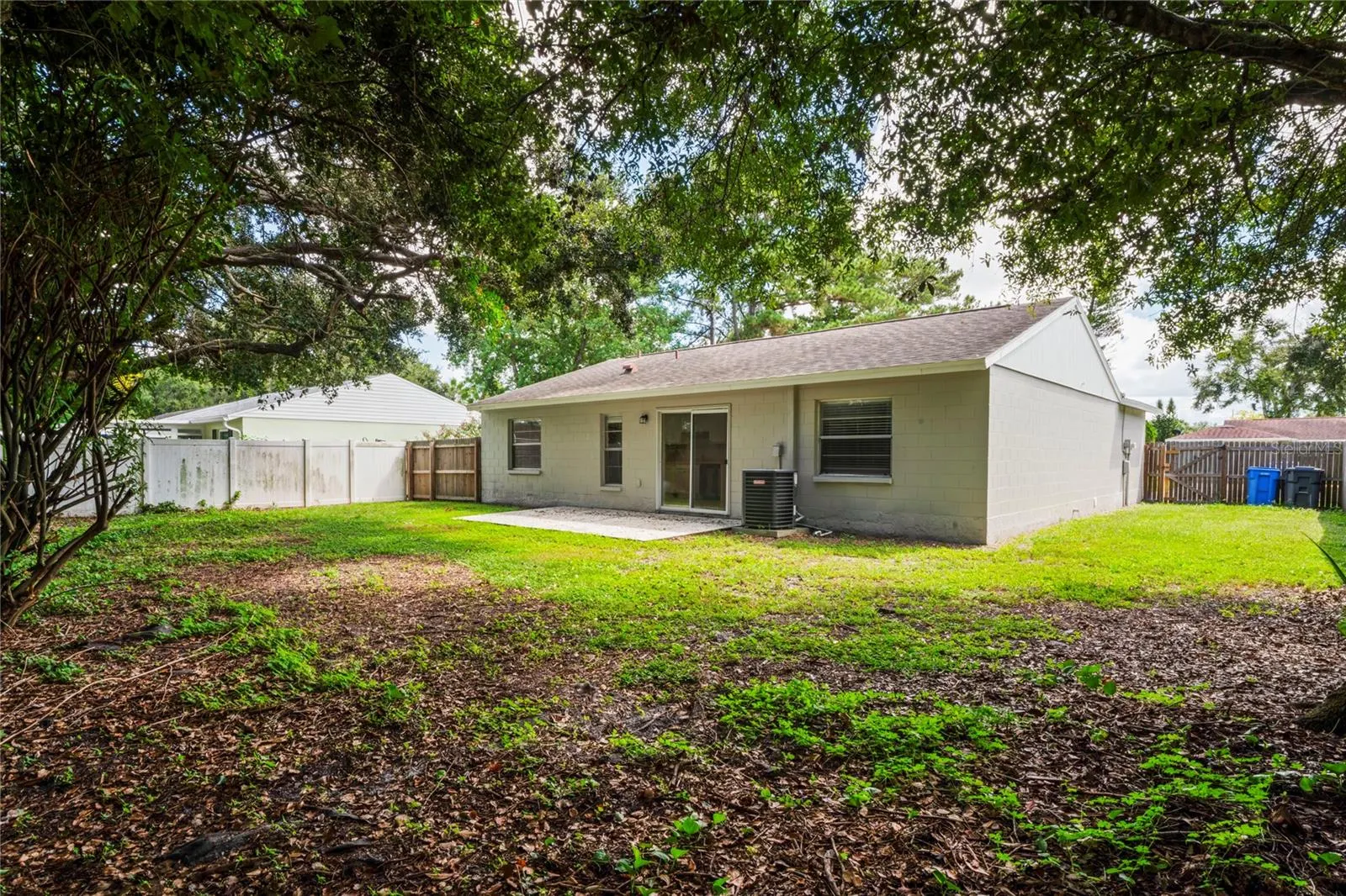 4932 HI VISTA CIR
