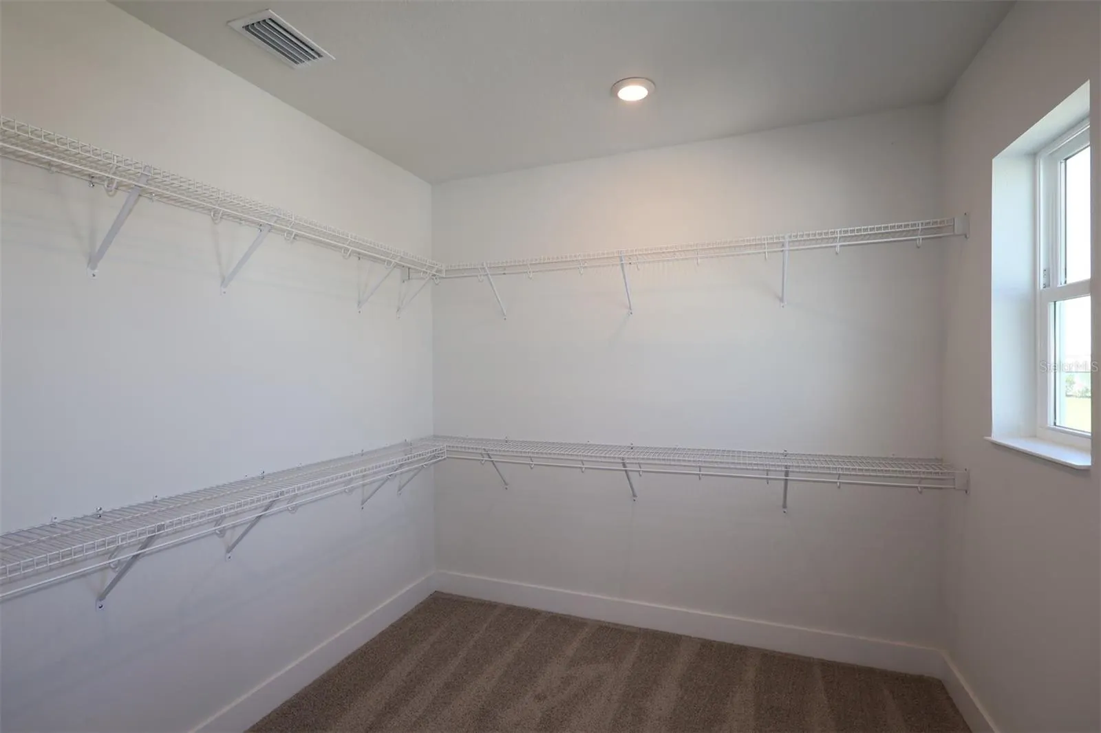 636 ALLORA AVE