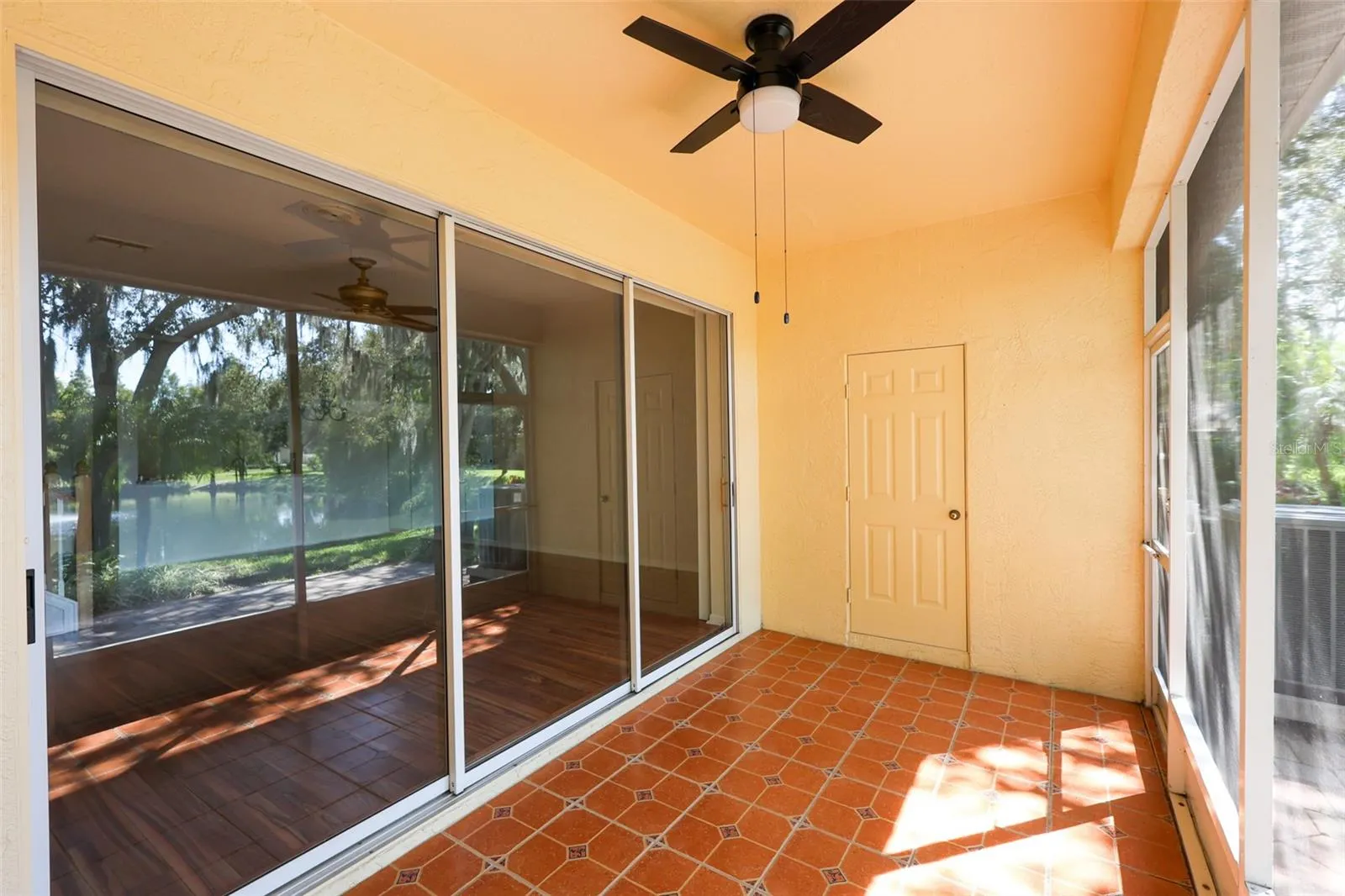 611 SPRING LAKE CIR