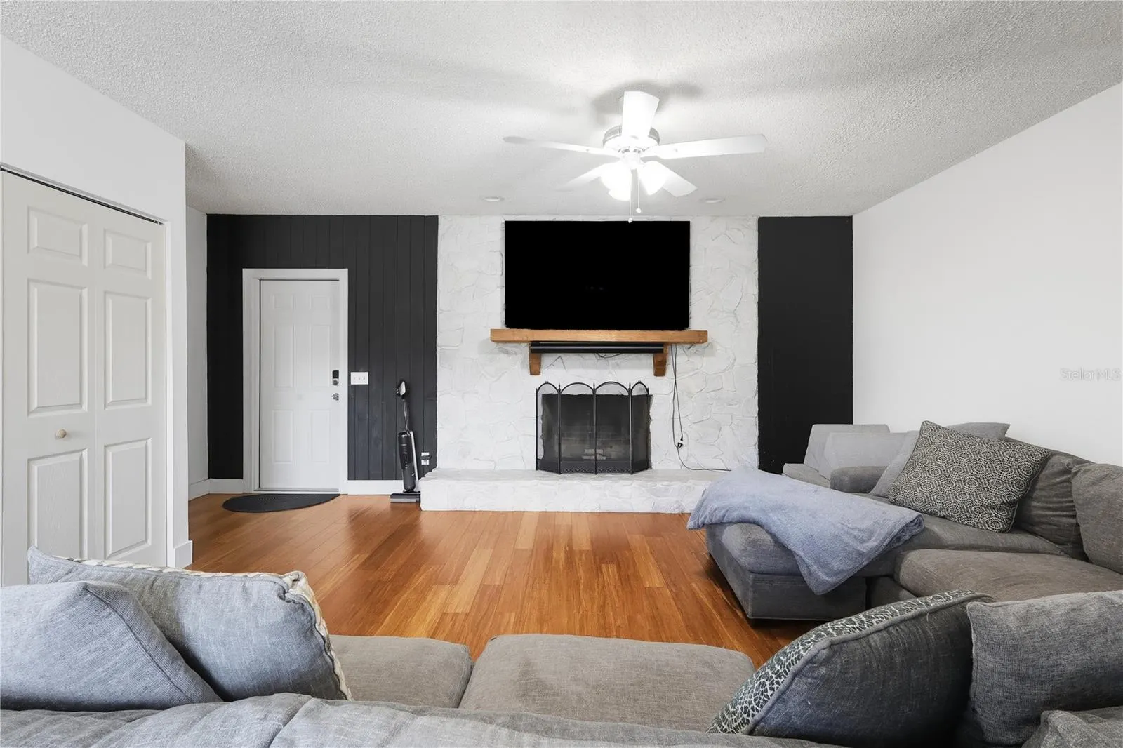 403 EUCLID AVE