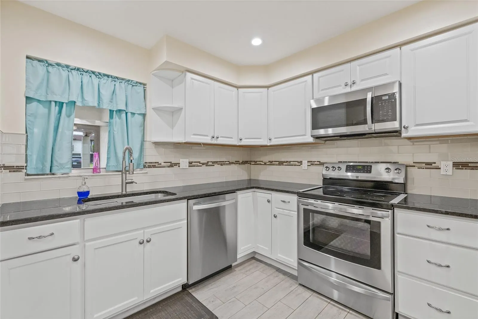 3368 RAMBLEWOOD PL #37-D-1, #37-D-1