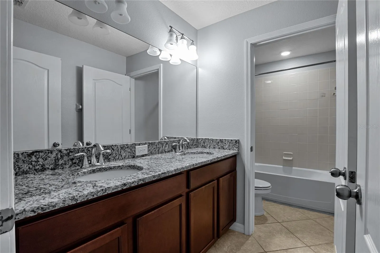 13238 WELLINGTON HILLS DR