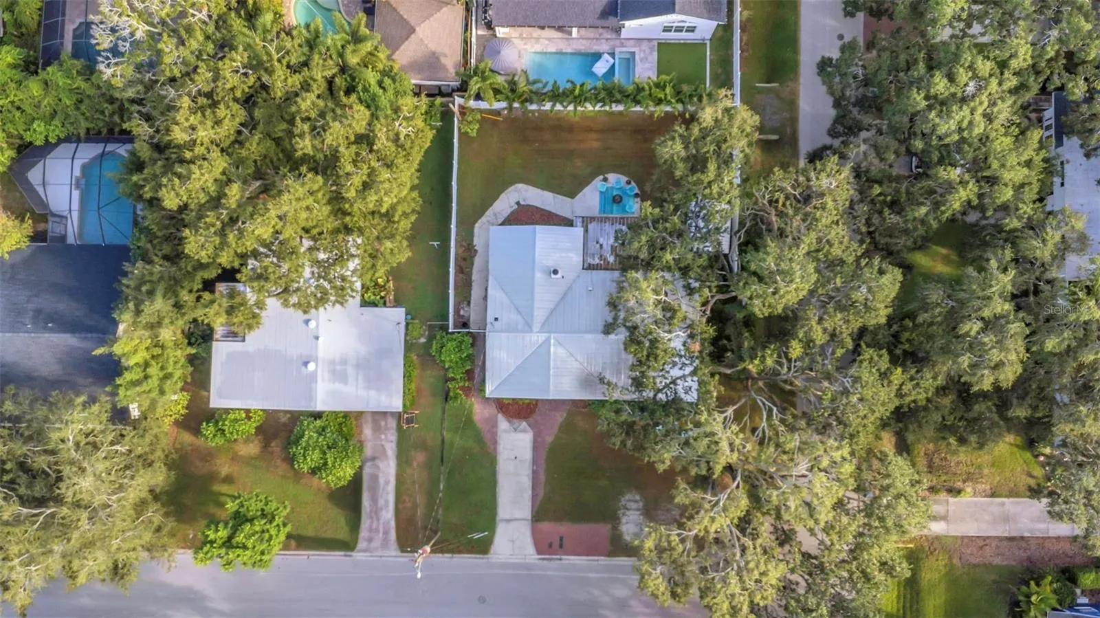 3301 W ALLINE AVE