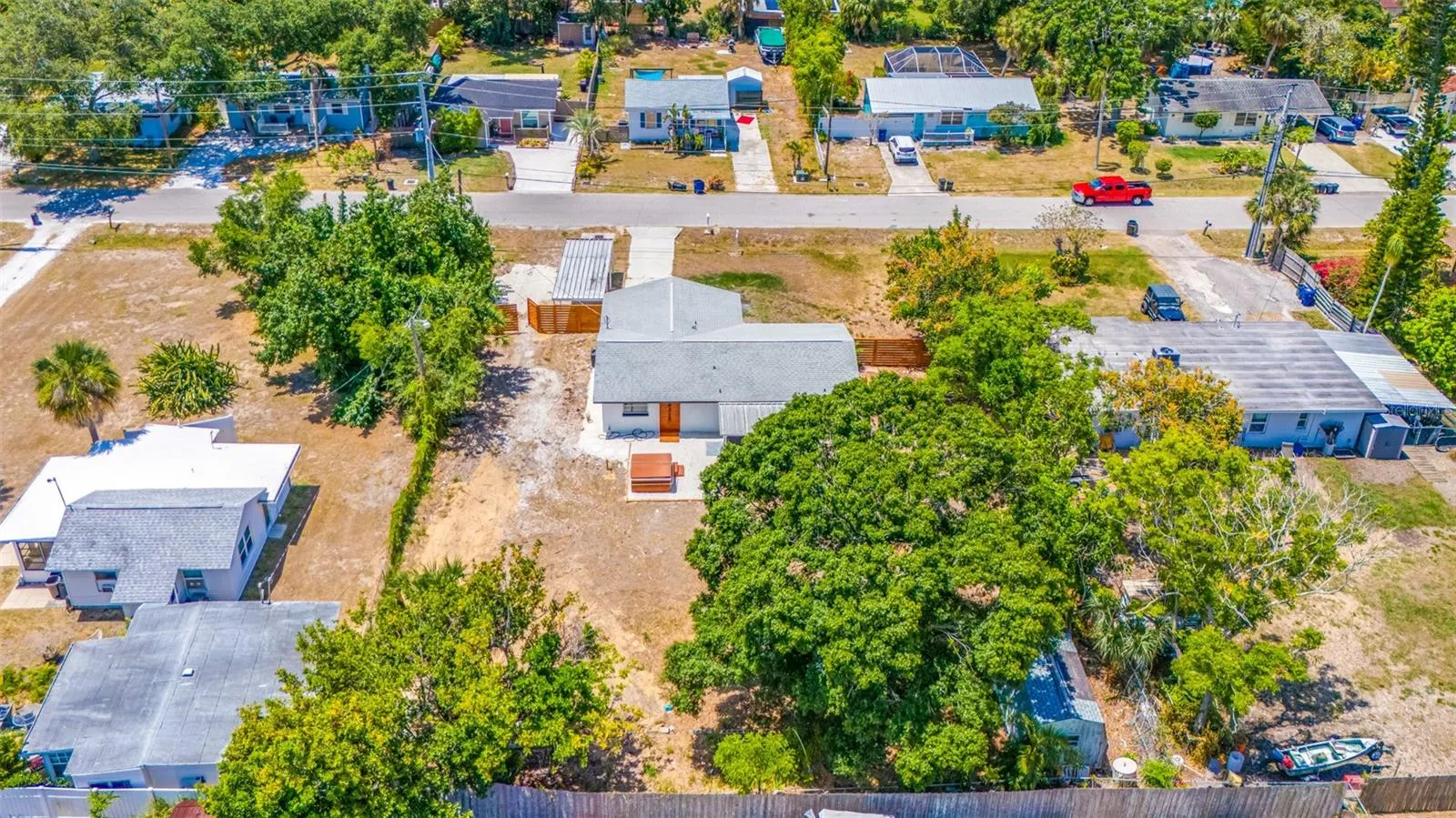208 PALMETTO RD W