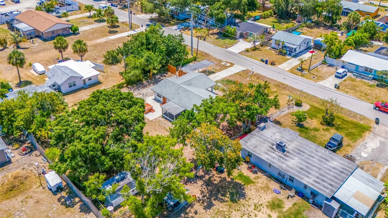 208 PALMETTO RD W