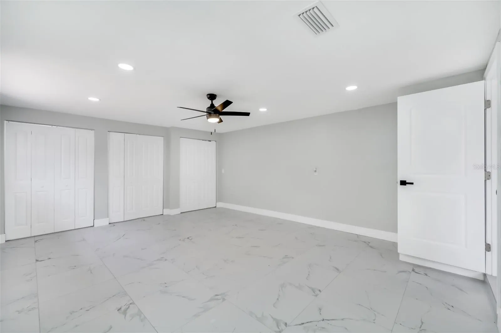 208 PALMETTO RD W
