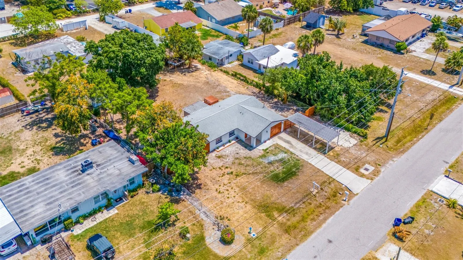 208 PALMETTO RD W