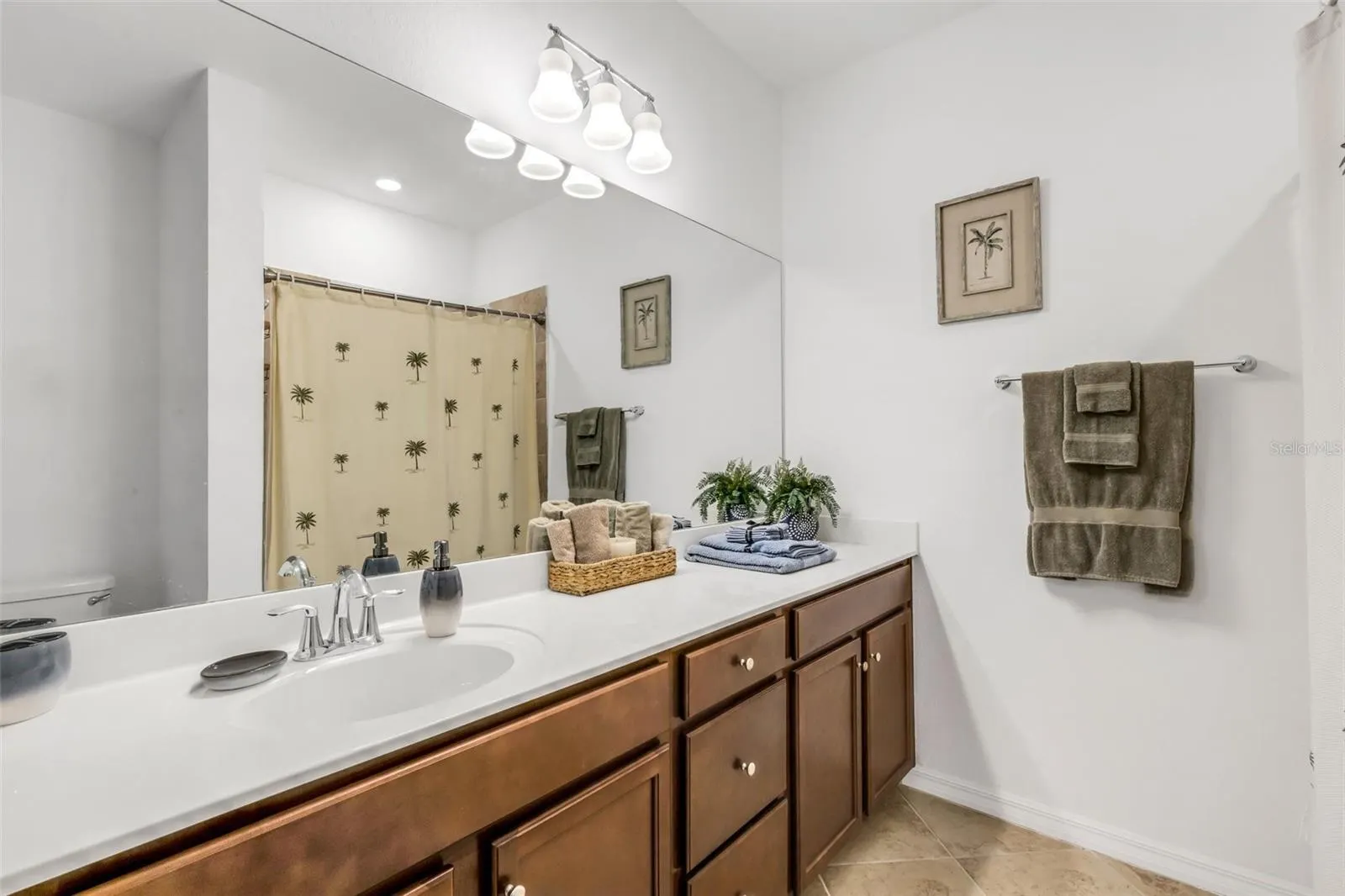 20450 LAGENTE CIR