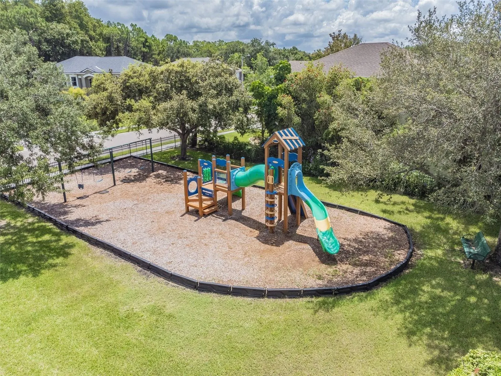 129 CAMPHOR CIR #F, #F