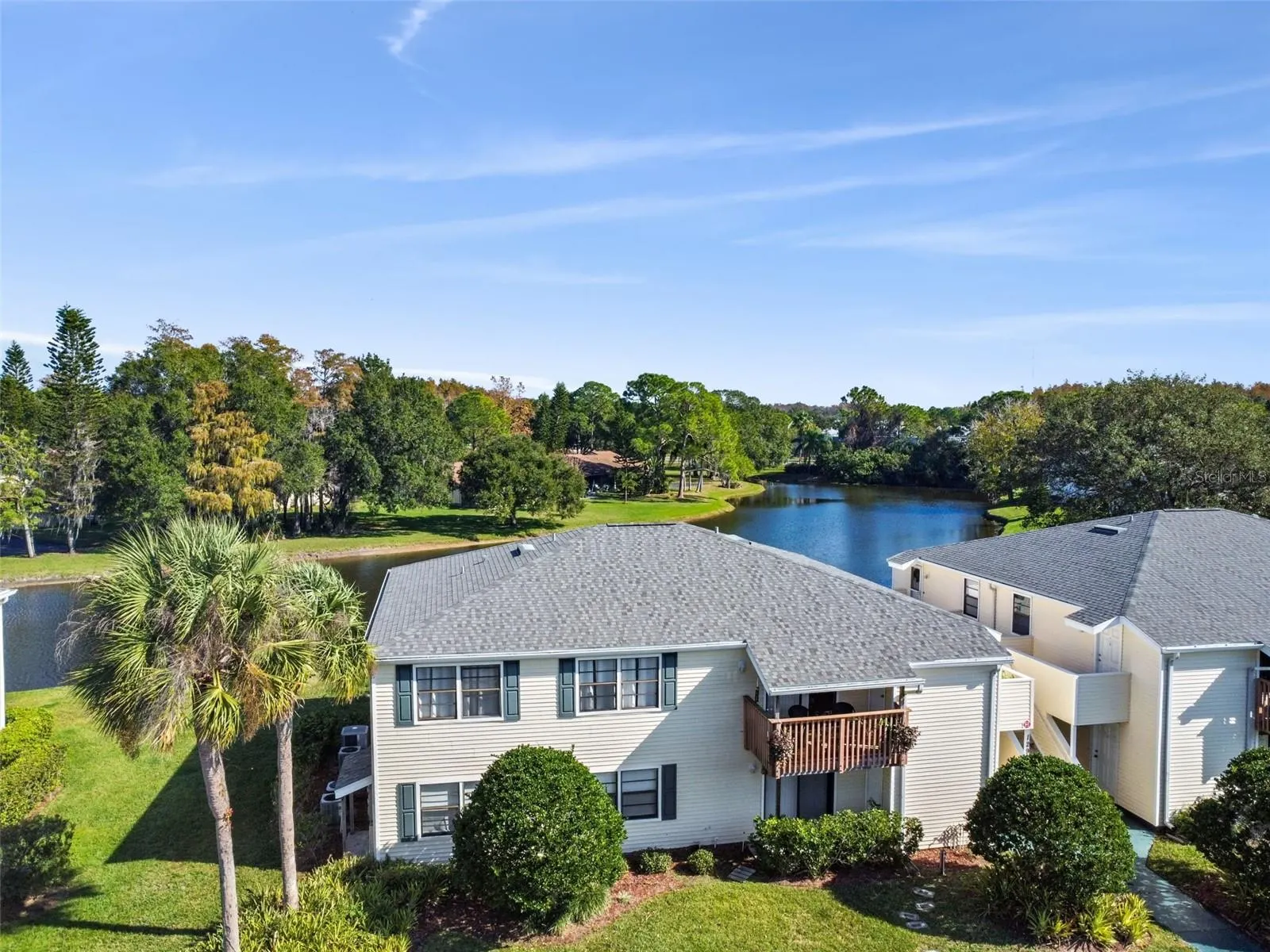 129 CAMPHOR CIR #F, #F