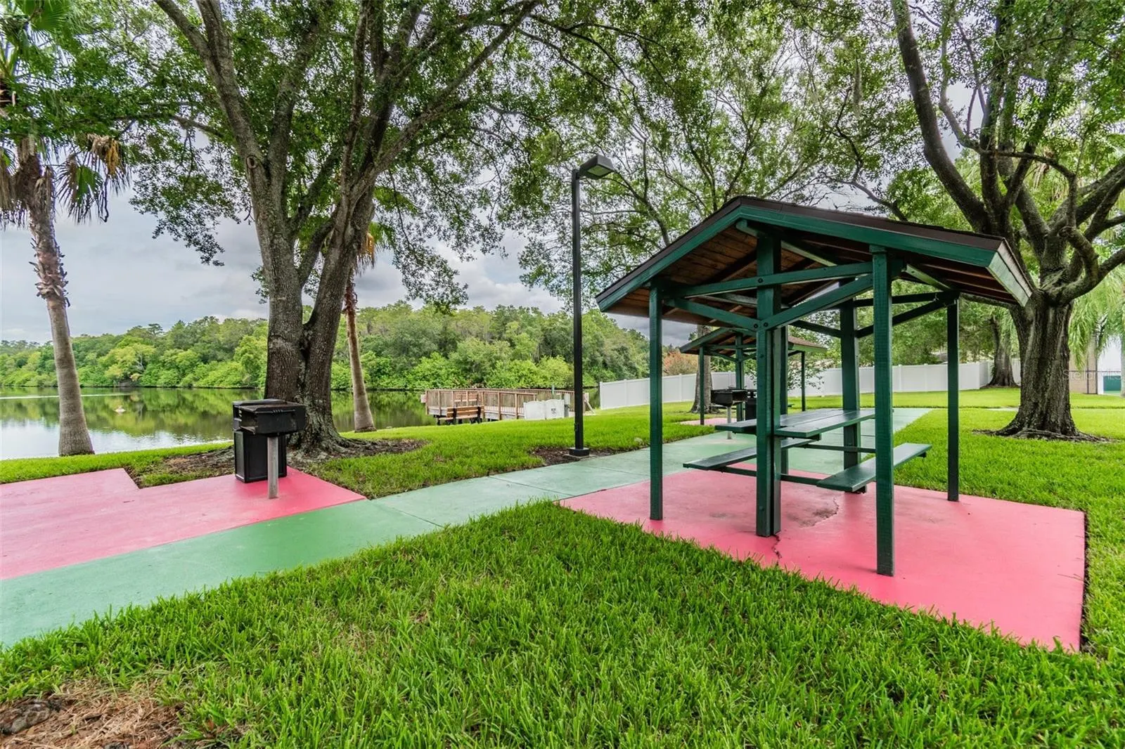 129 CAMPHOR CIR #F, #F