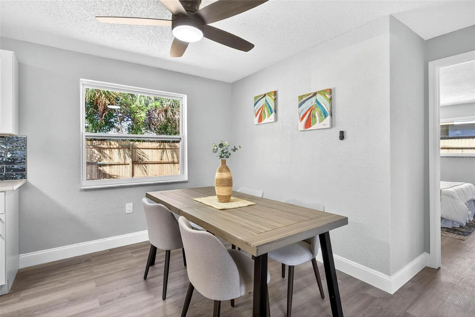 1486 CAROLYN LN