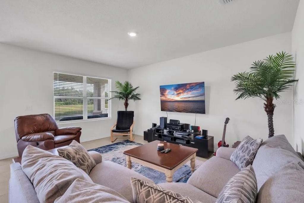 10218 CLOUDBURST CT