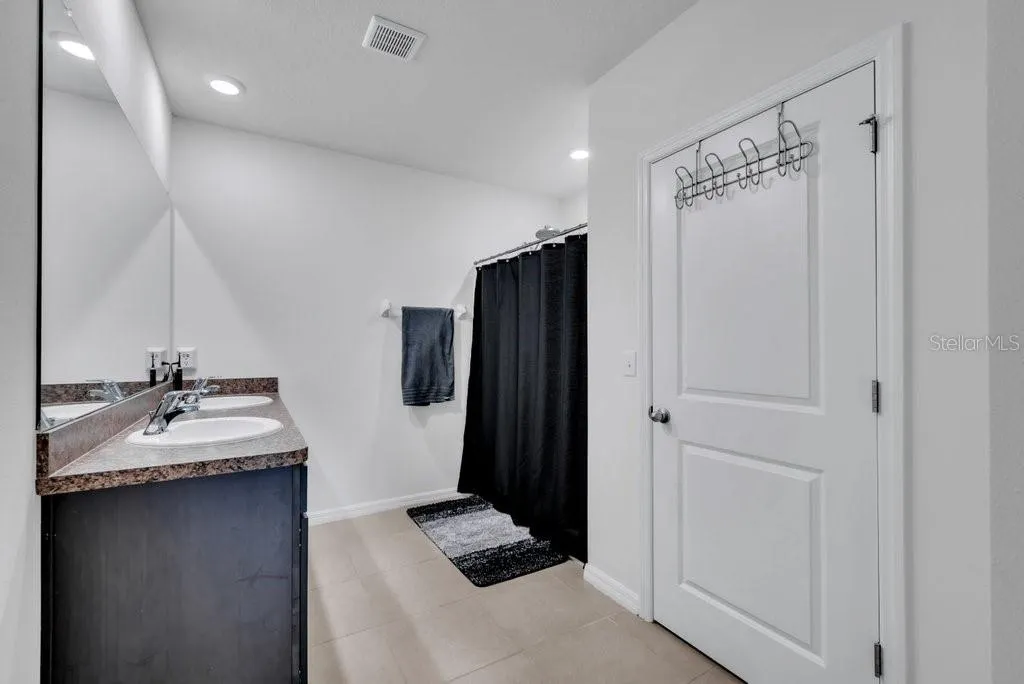 10218 CLOUDBURST CT