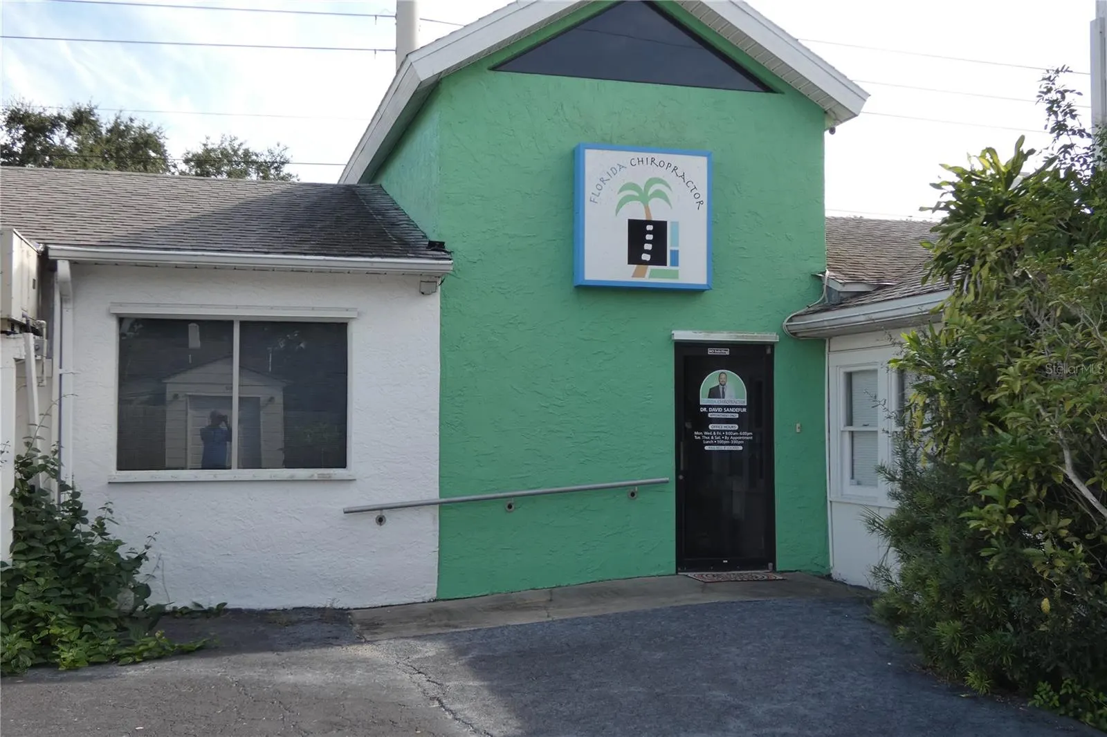 5621 CENTRAL AVE