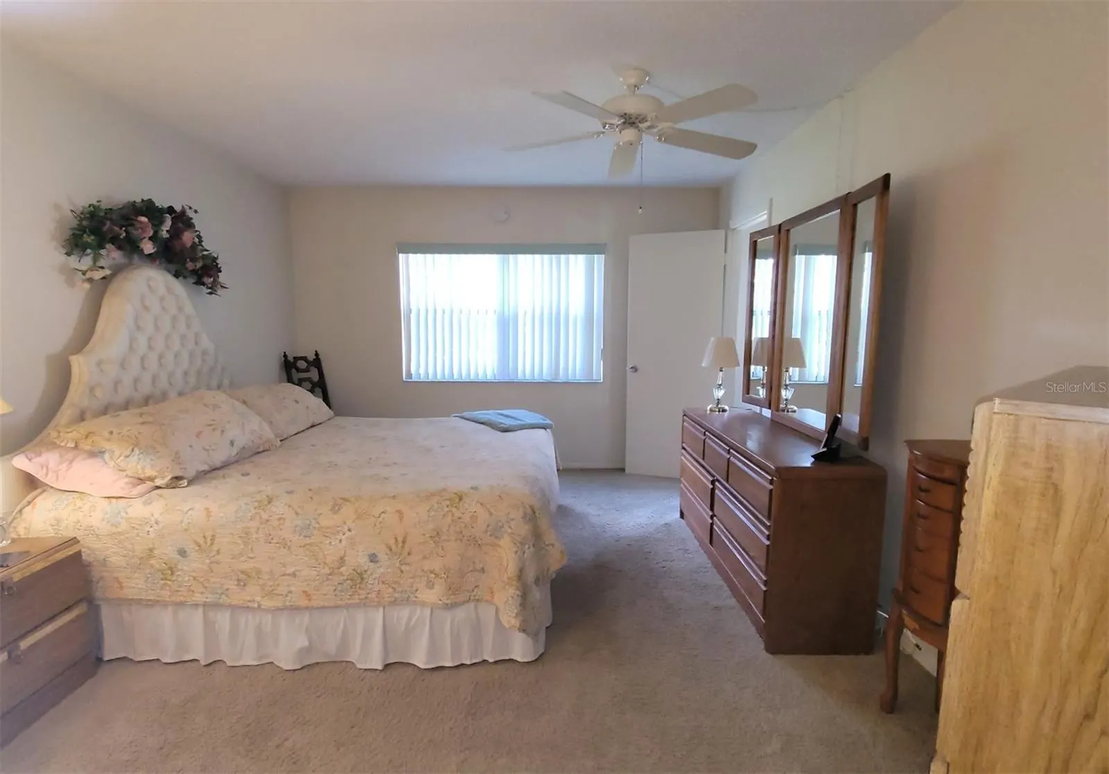 4920 LOCUST ST NE #203, #203