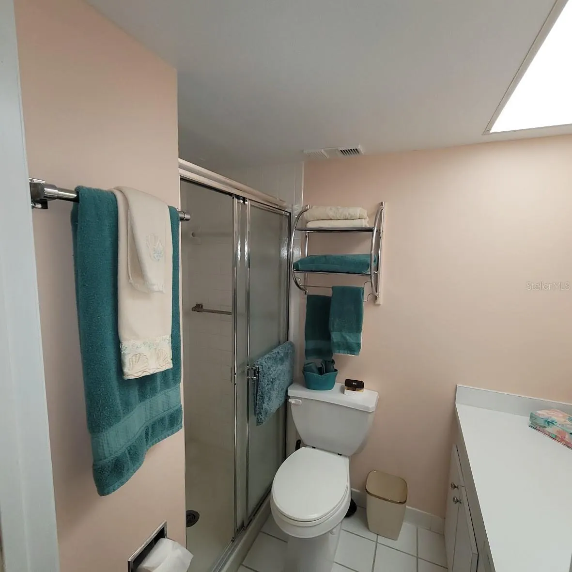 4920 LOCUST ST NE #203, #203
