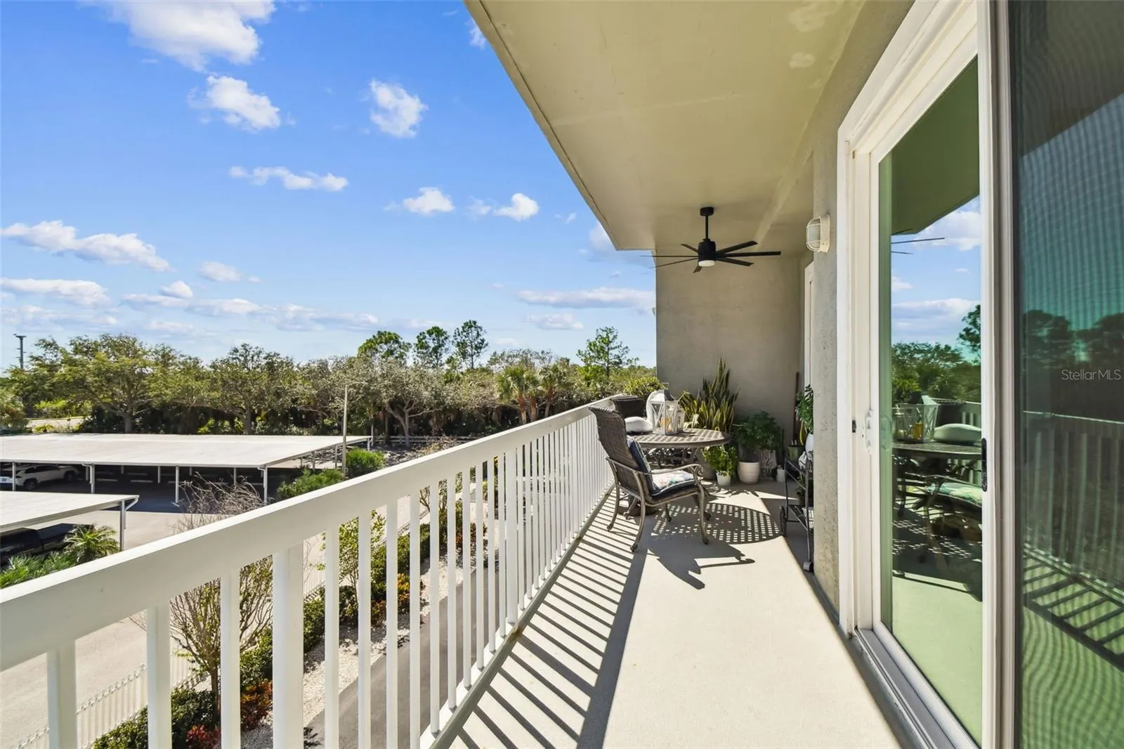5 ISLAND PARK PL ##305, ##305