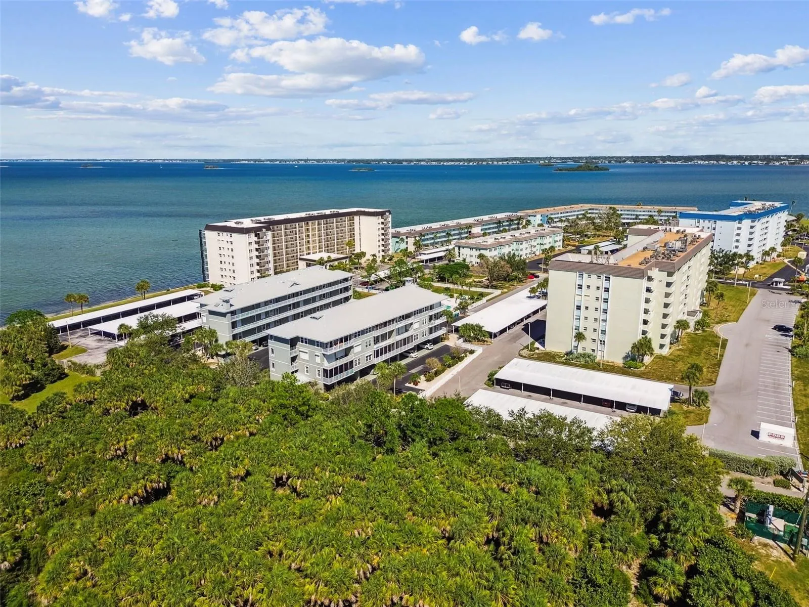 5 ISLAND PARK PL ##305, ##305