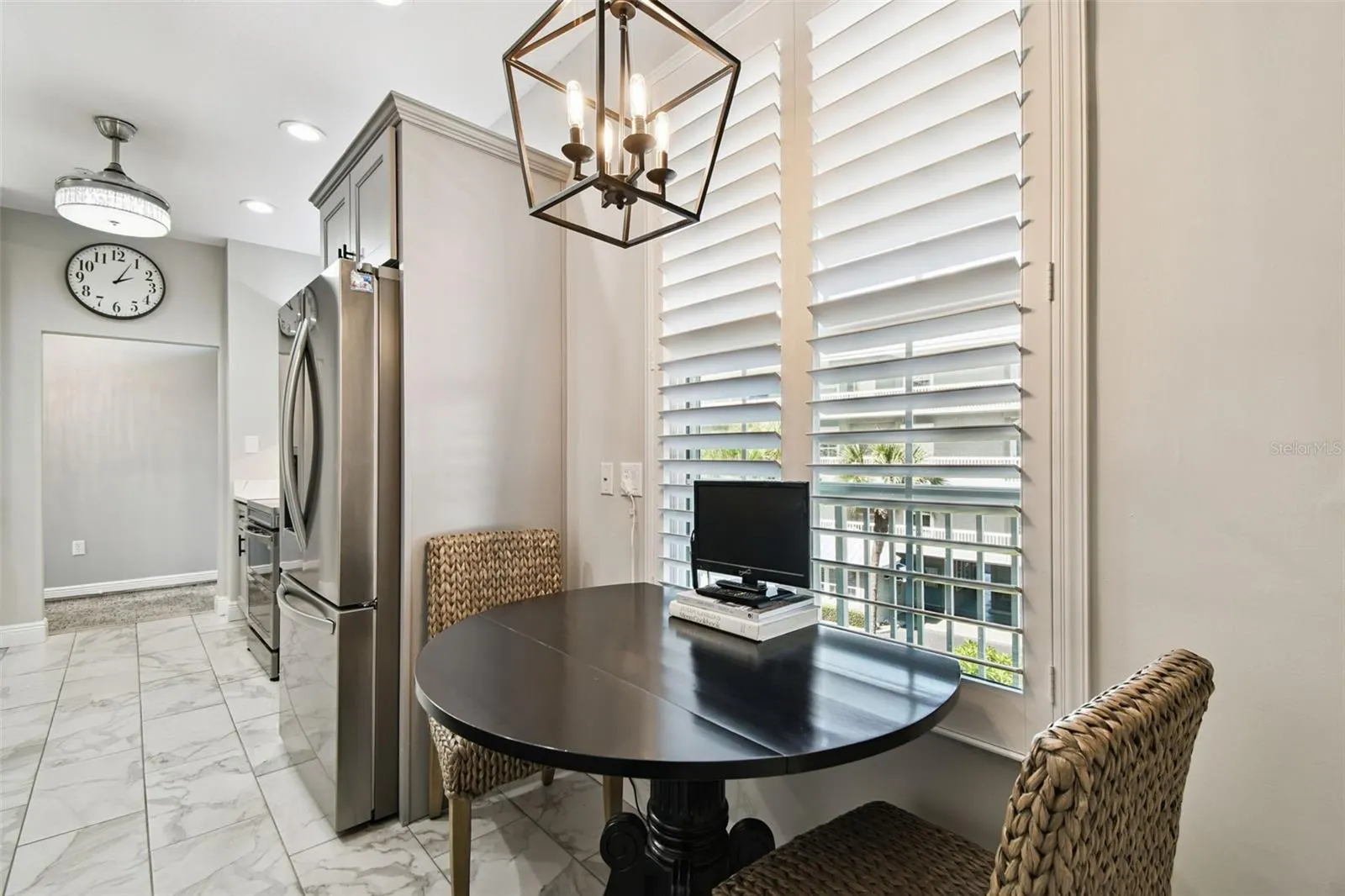 5 ISLAND PARK PL ##305, ##305