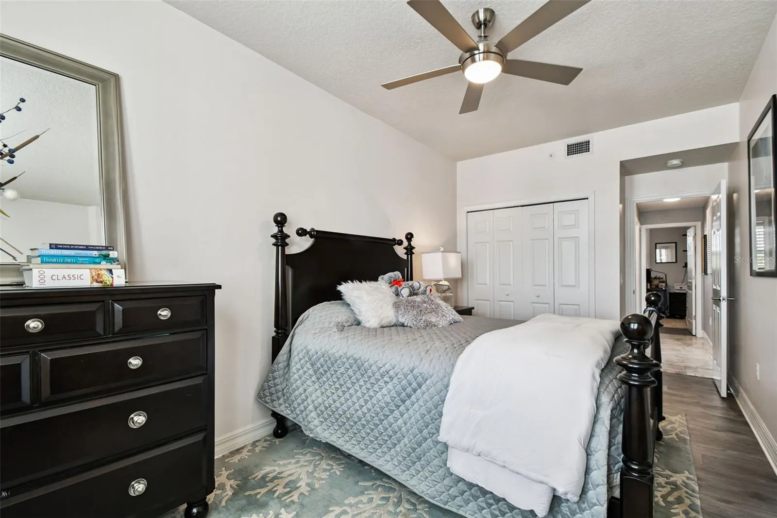 5 ISLAND PARK PL ##305, ##305