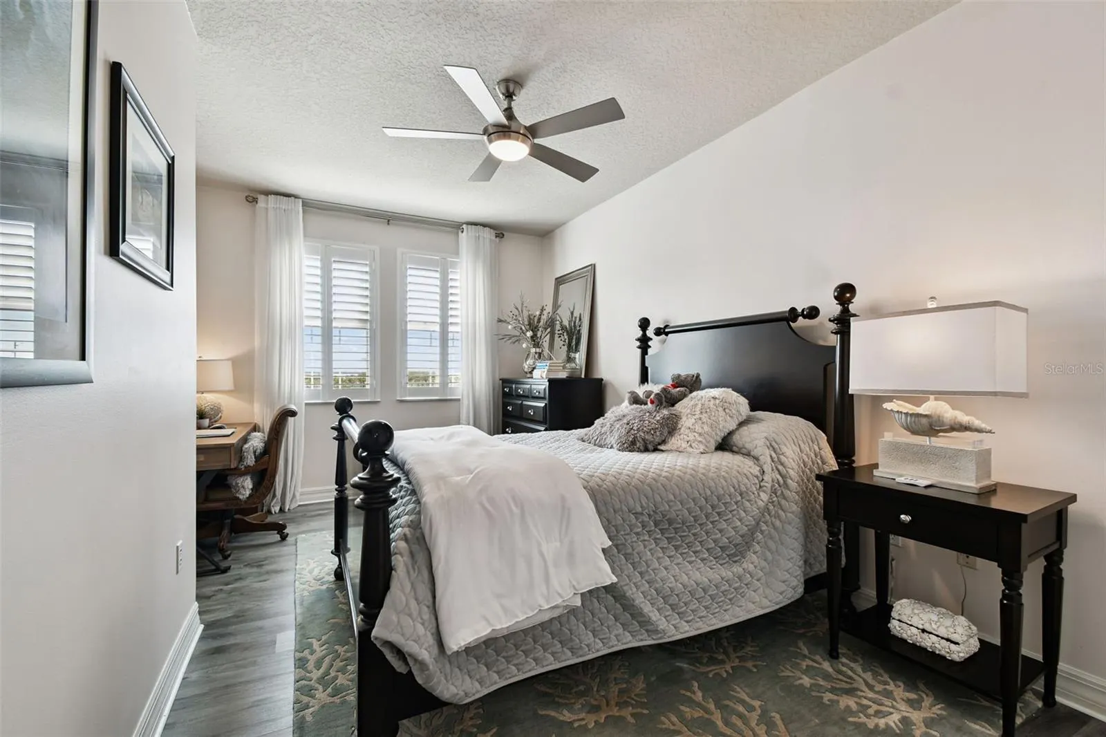 5 ISLAND PARK PL ##305, ##305