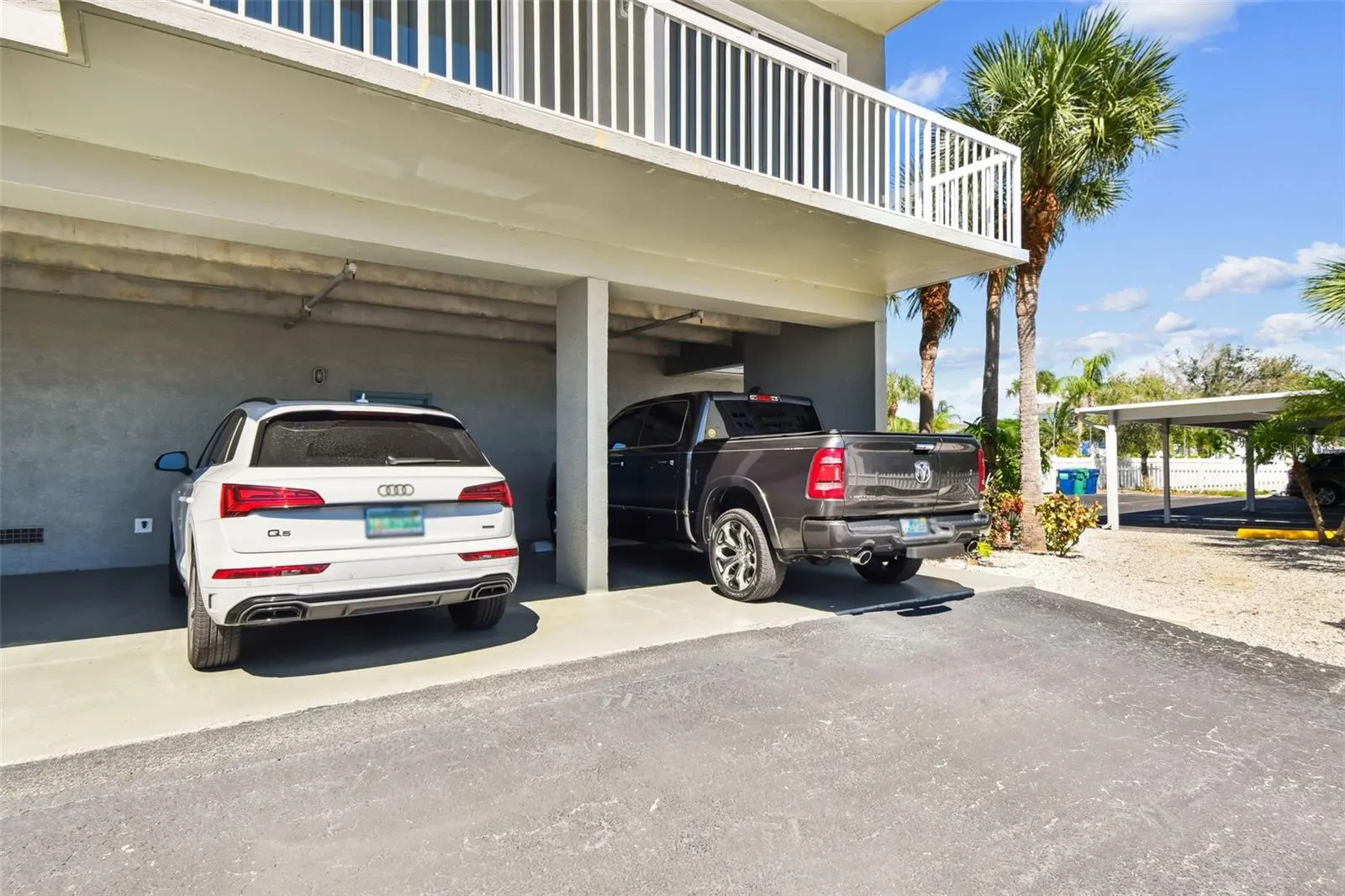 5 ISLAND PARK PL ##305, ##305