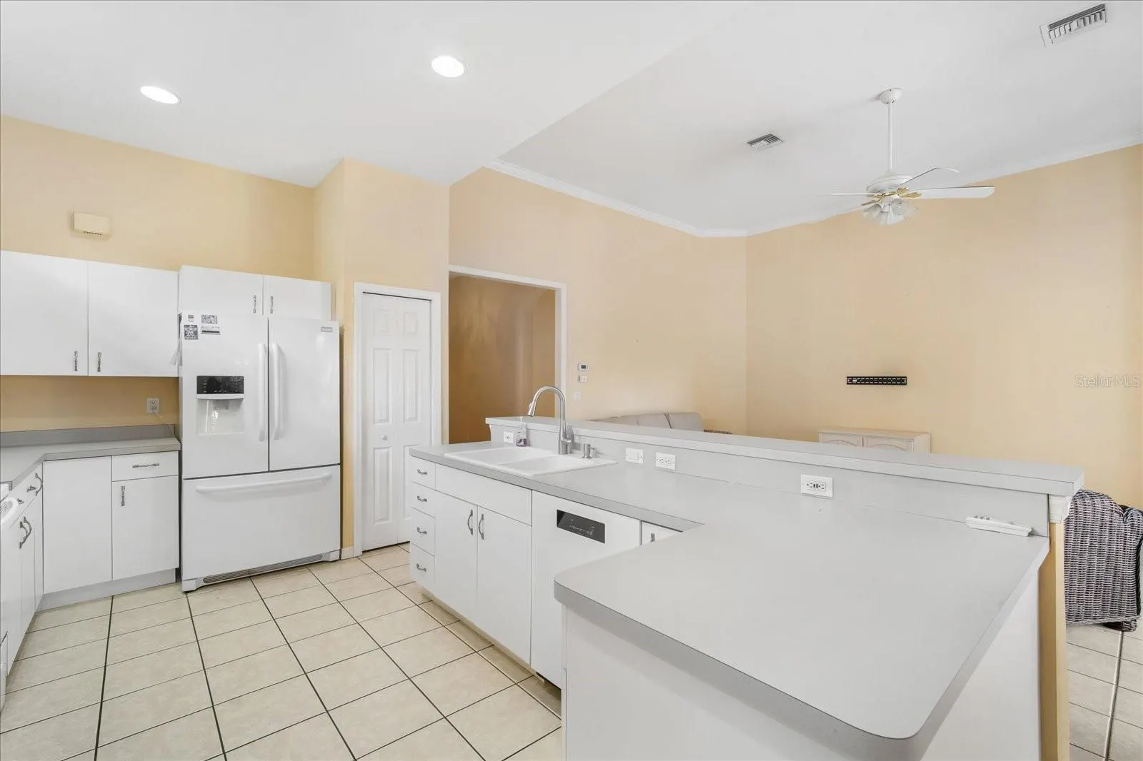188 TALL TREES CT