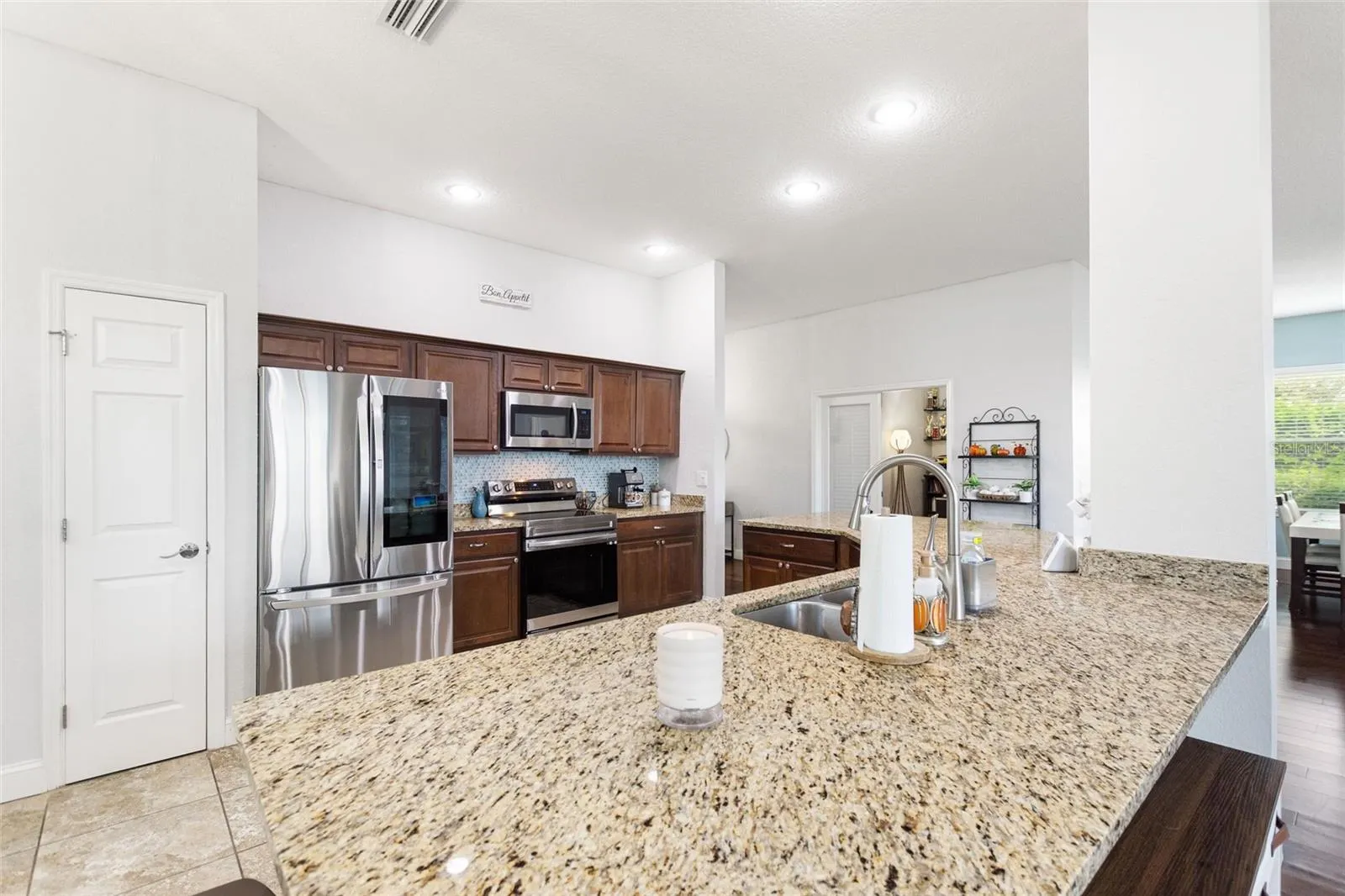 5104 52ND AVE W