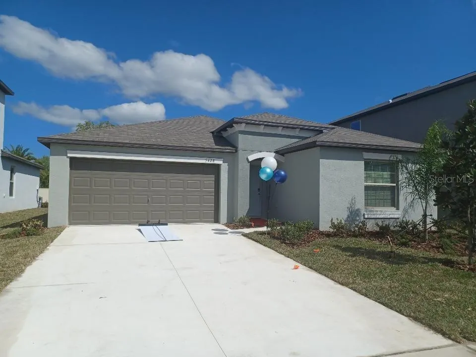 5428 AMARYLLIS GARDEN ST
