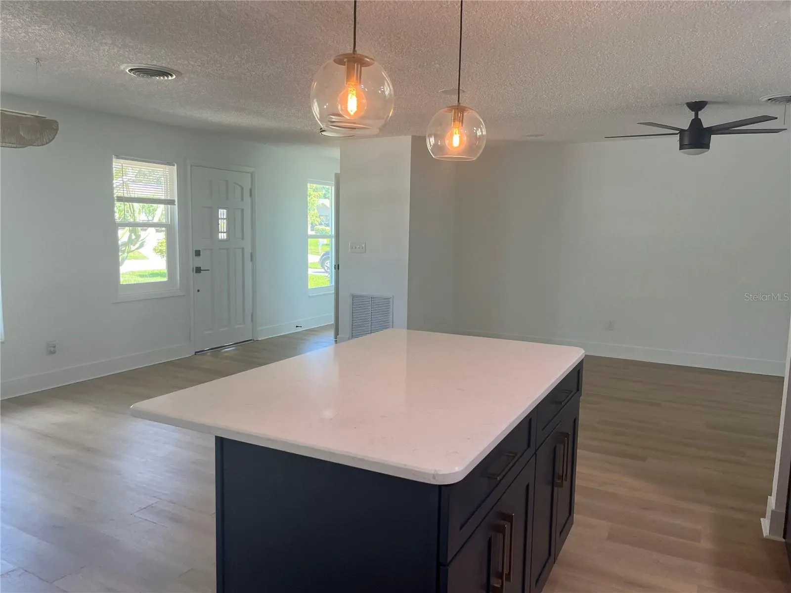 2017 REBECCA DR