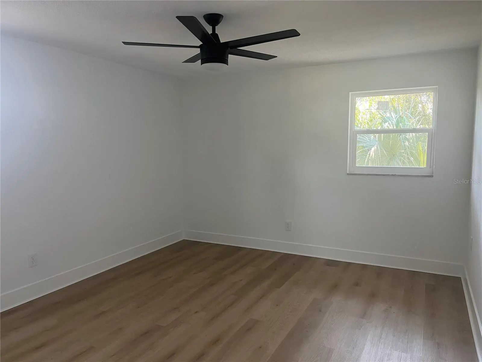 2017 REBECCA DR