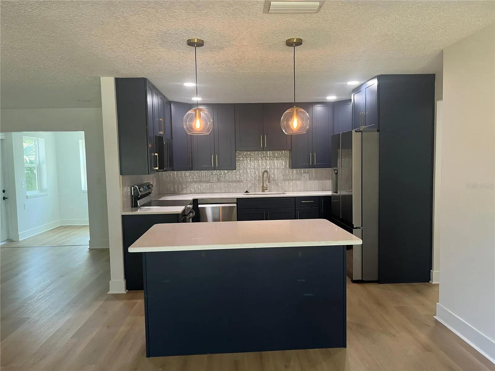 2017 REBECCA DR