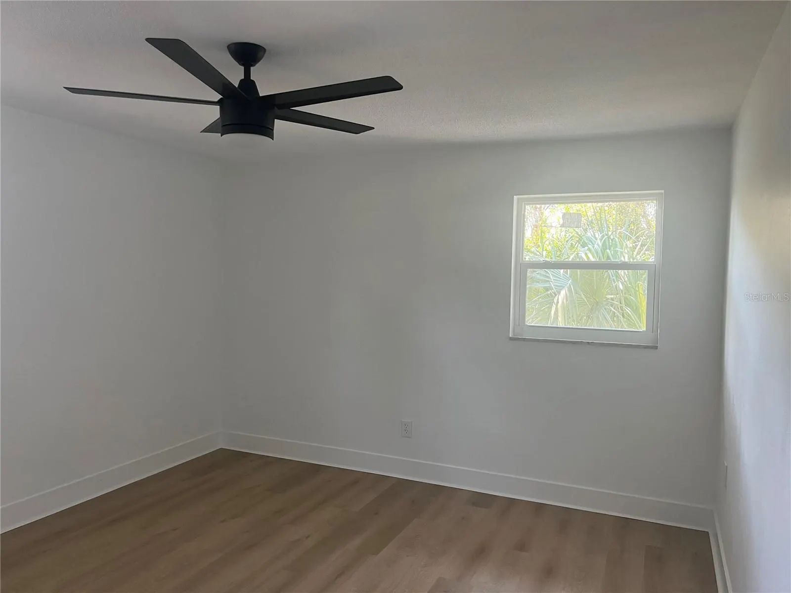 2017 REBECCA DR