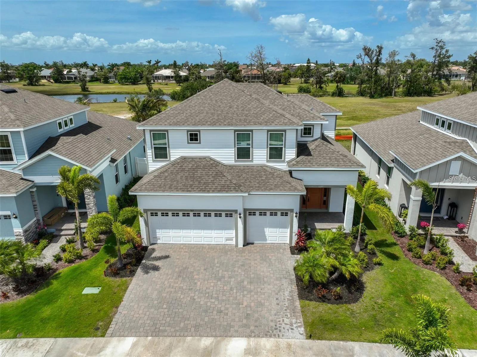 933 SIGNET DR