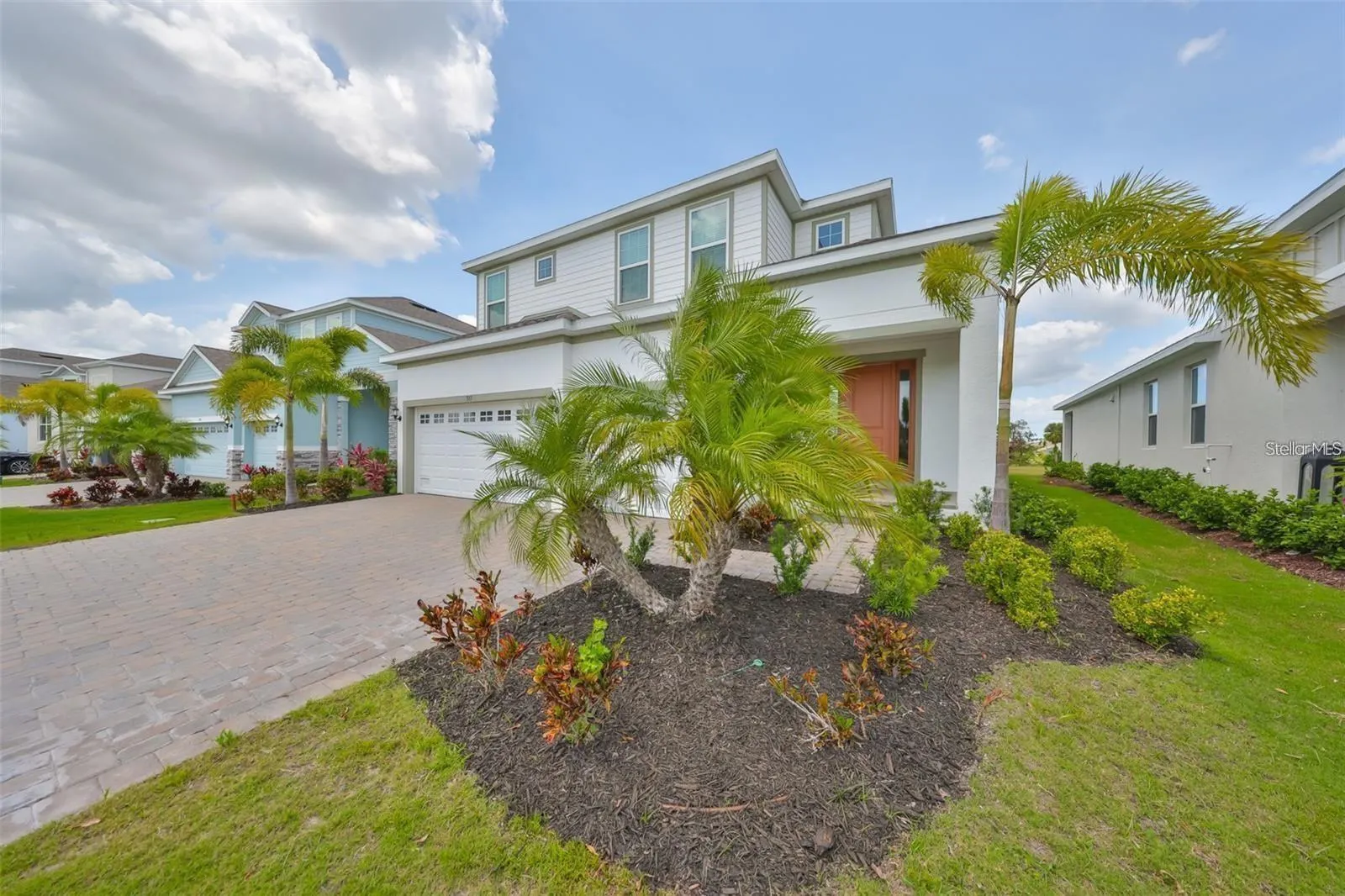 933 SIGNET DR