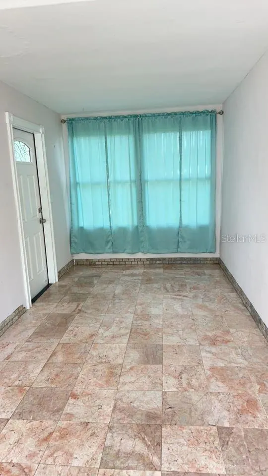 332 BUENA VISTA DR S