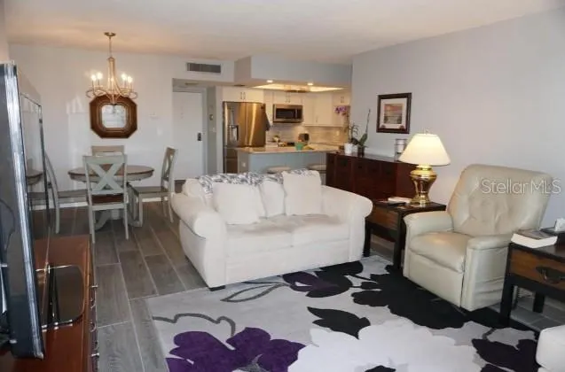 5220 BRITTANY #901, #901