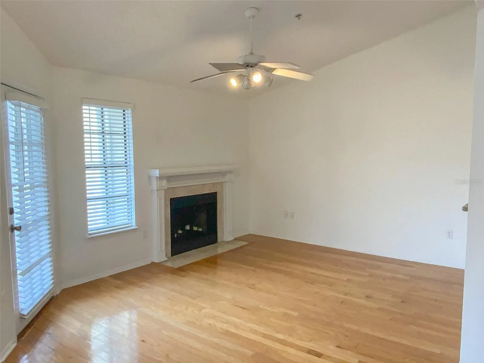 1000 W HORATIO ST #324, #324